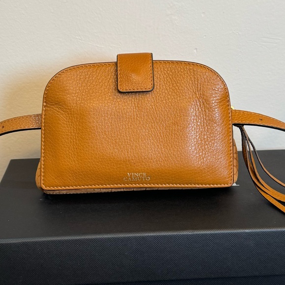 ❤️ Vince Camuto Leather Belt Bag - Picture 9 of 13